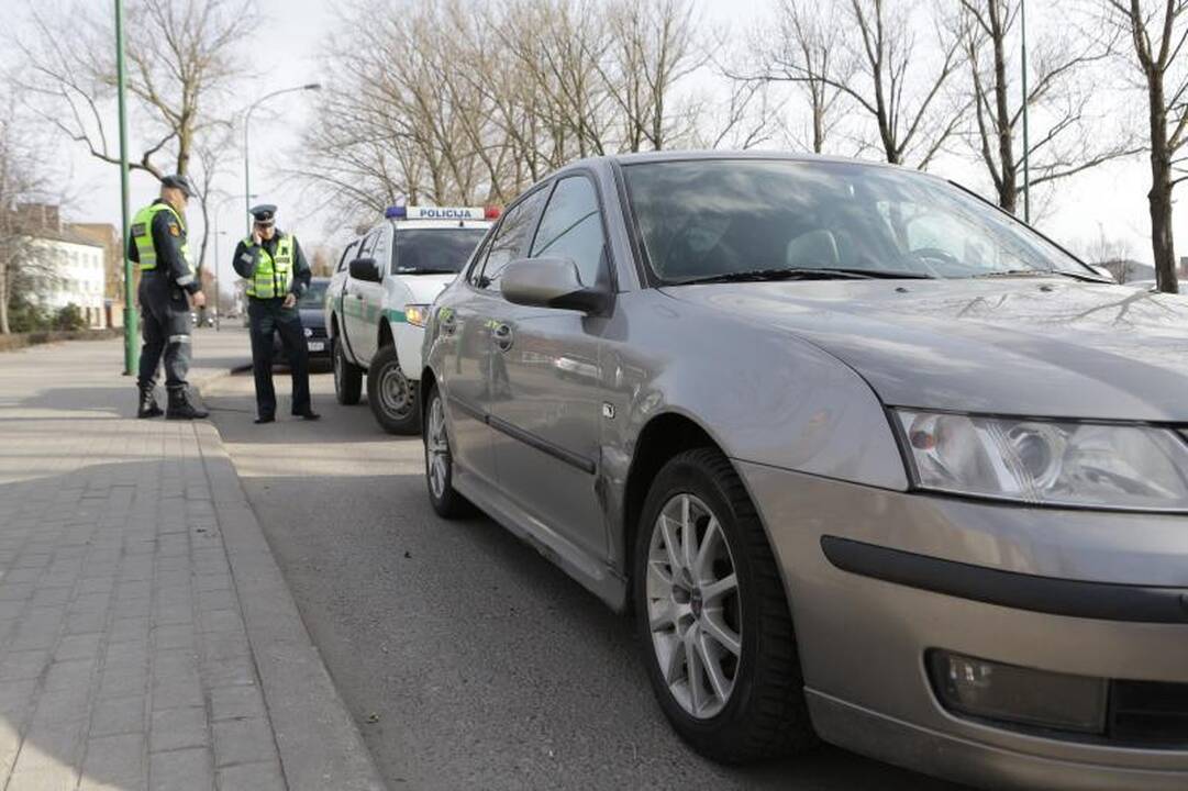Klaipėdos centre vairuotoją ištiko širdies priepuolis 