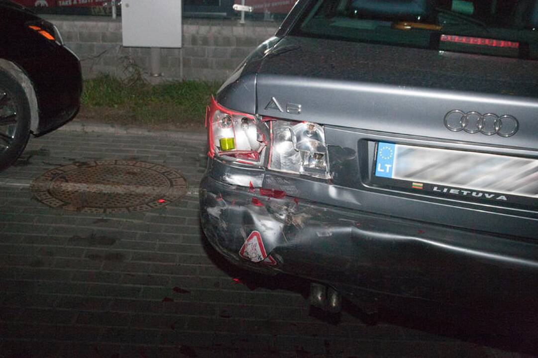 Automobilio statymo naktį atbulai ypatumai
