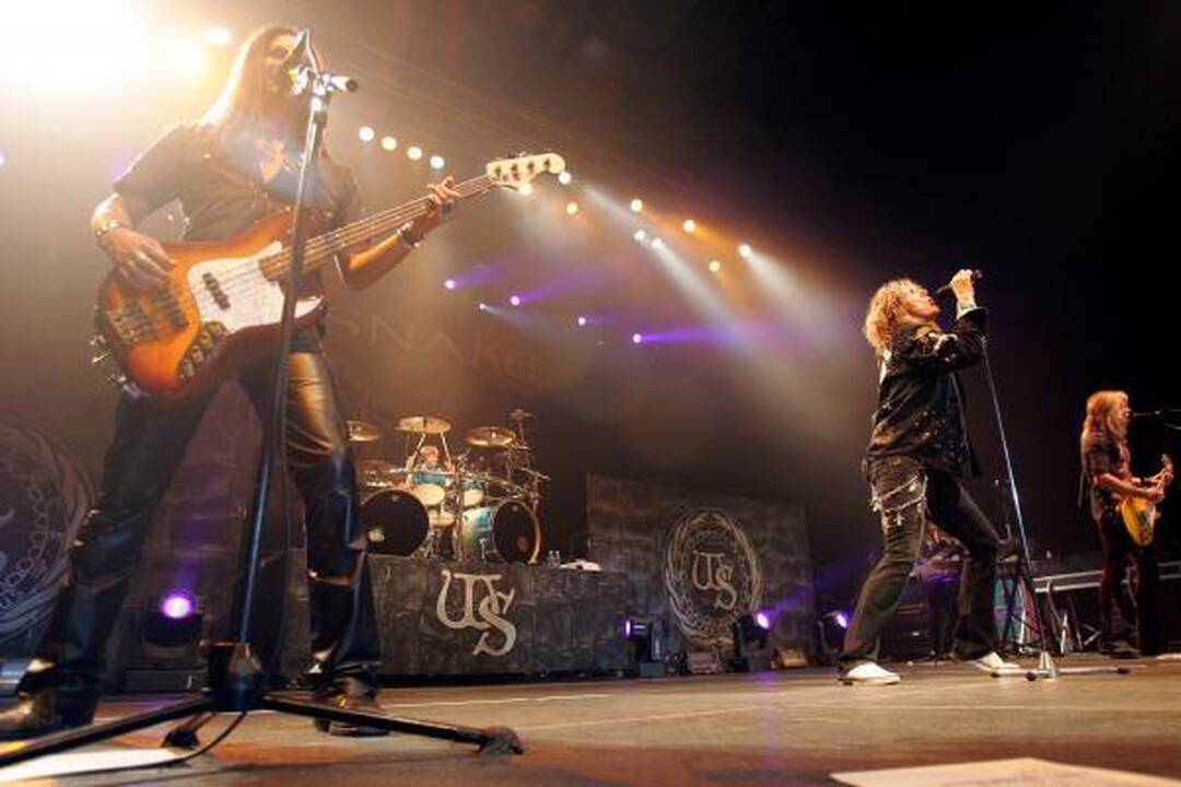 „Whitesnake“ sujungė kartas