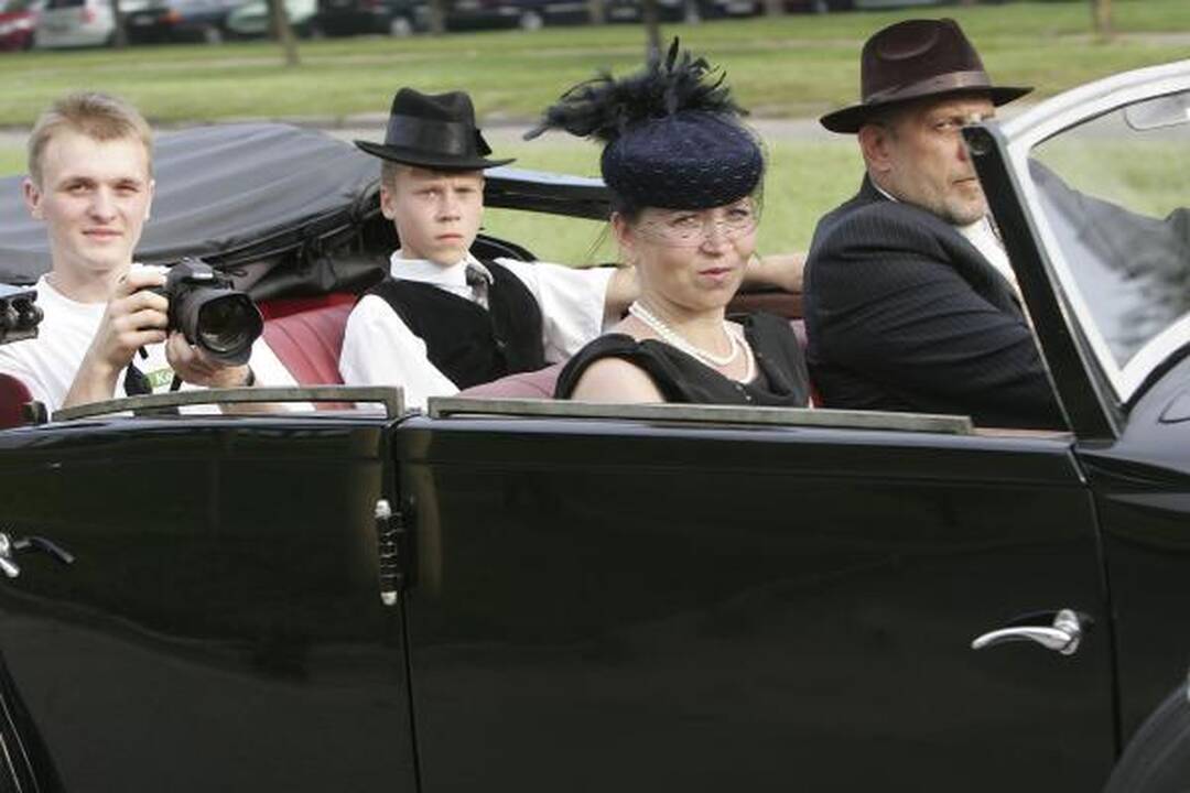 Senovinių mašinų varžybose laimėjo visi, kurie užsikūrė