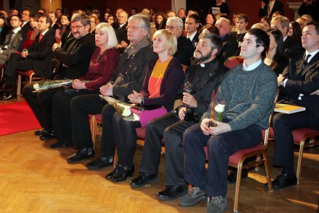 Įteiktos Šv. Kristoforo statulėlės nusipelniusiems vilniečiams
