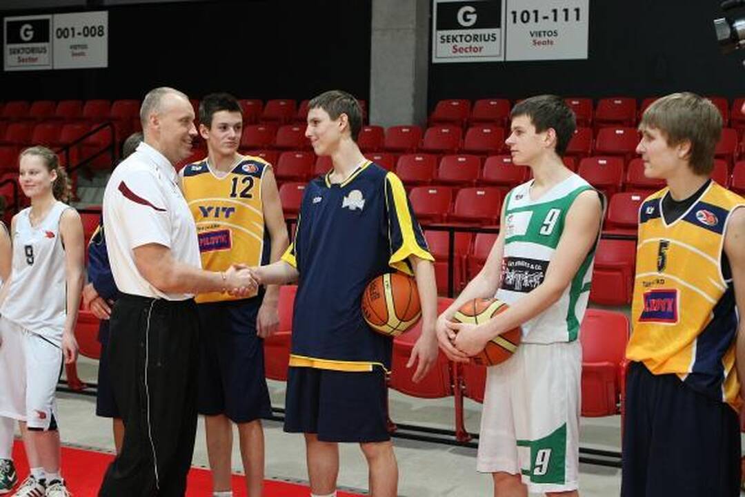 Krepšinio žvaigždžių pamokos jauniesiems žaidėjams