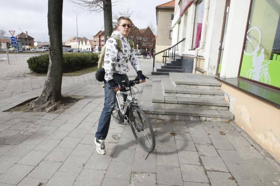 Klaipėdiečiai skubėjo ženklinti savo dviračių