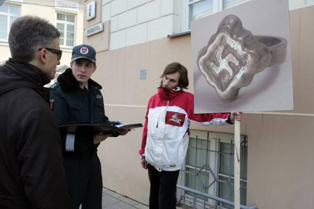 Senovinės lietuvių svastikos "išteisintos"