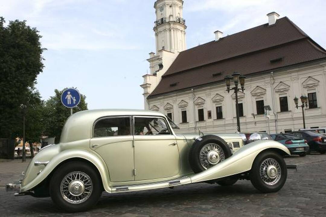 Senovinių mašinų varžybose laimėjo visi, kurie užsikūrė