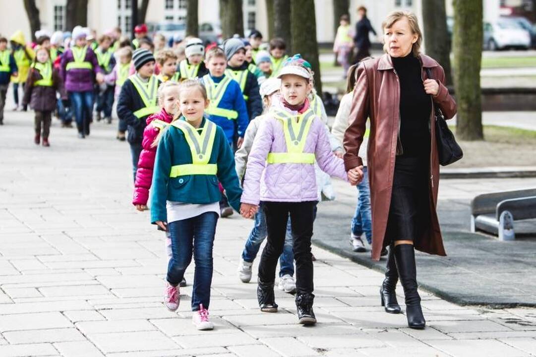 Miestiečiams išjudinti – šokiai, mankšta ir kovos menų treniruotė