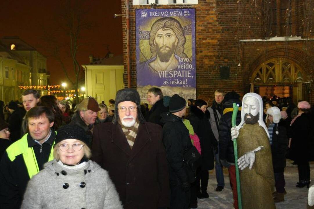 Per Šv. Kalėdas reikia pabūti ir  tyloje
