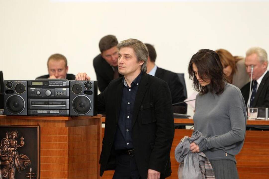 Aktoriai įpūtė gaivaus oro Vilniaus tarybai (papildyta 16.28)