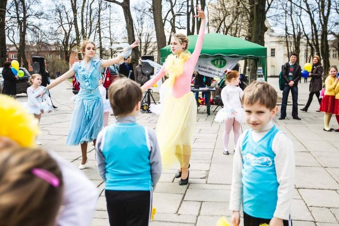 Miestiečiams išjudinti – šokiai, mankšta ir kovos menų treniruotė