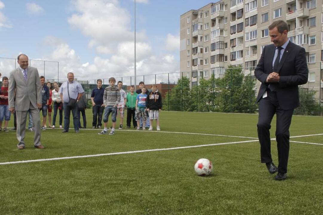 Fabijoniškėse vartus atvėrė naujas futbolo stadionas