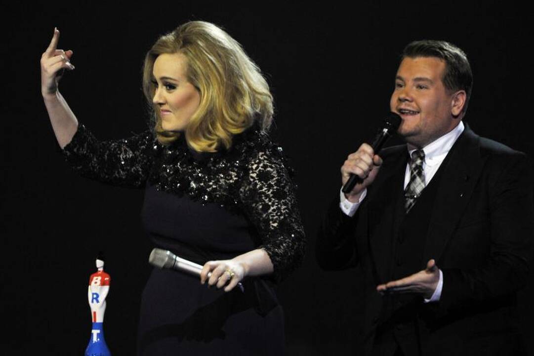 Adele vėl triumfuoja, šįkart – „Brit Awards“ ceremonijoje