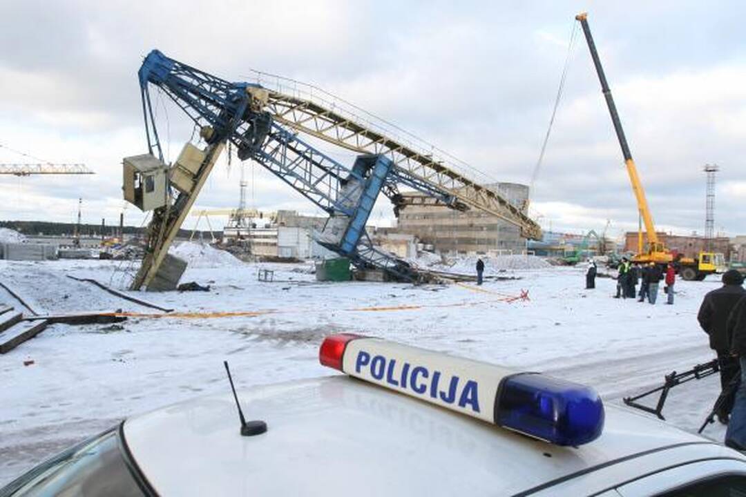 Tragedija Klaipėdoje: nuvirtus kranui žuvo darbininkas, kitas sužeistas (papildyta)