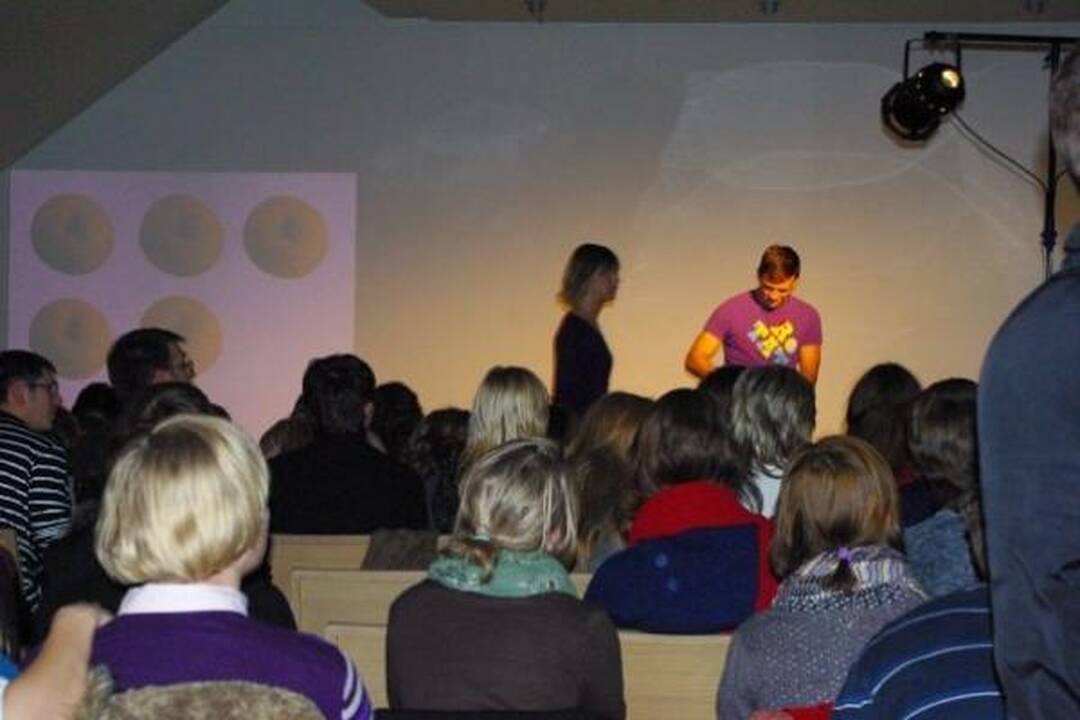 Įvyko „Ekoteatro“ pirmojo spektaklio „Obuoliai“ premjera