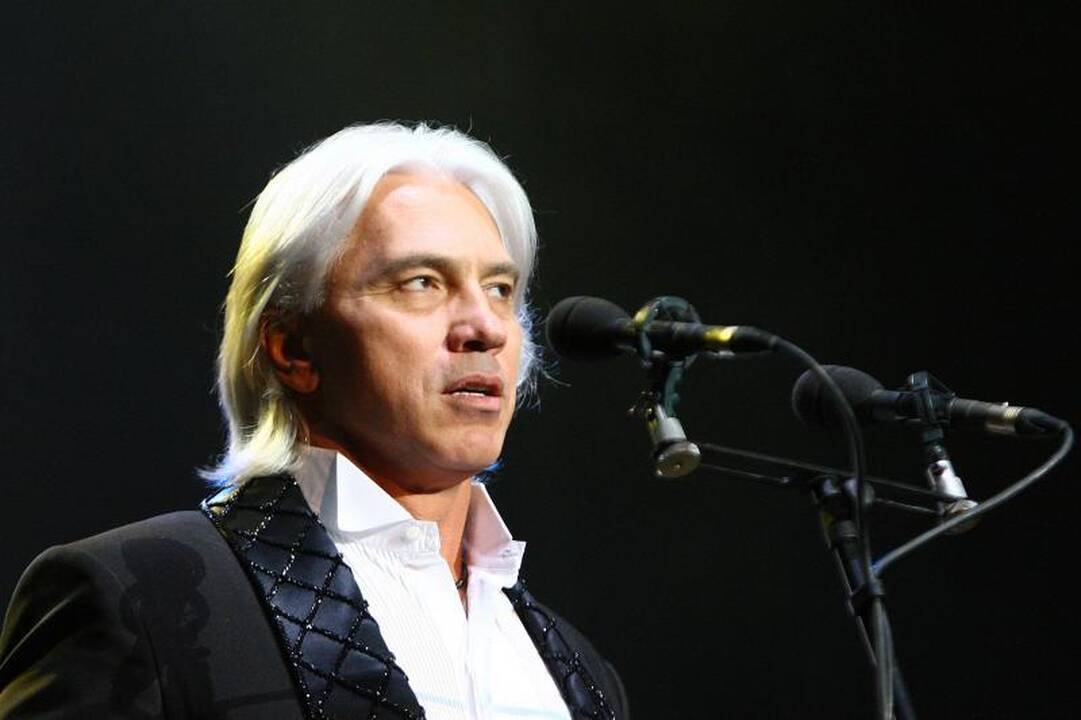D.Chvorostovskis balsu ir kerinčia šypsena virpino klausytojų širdis