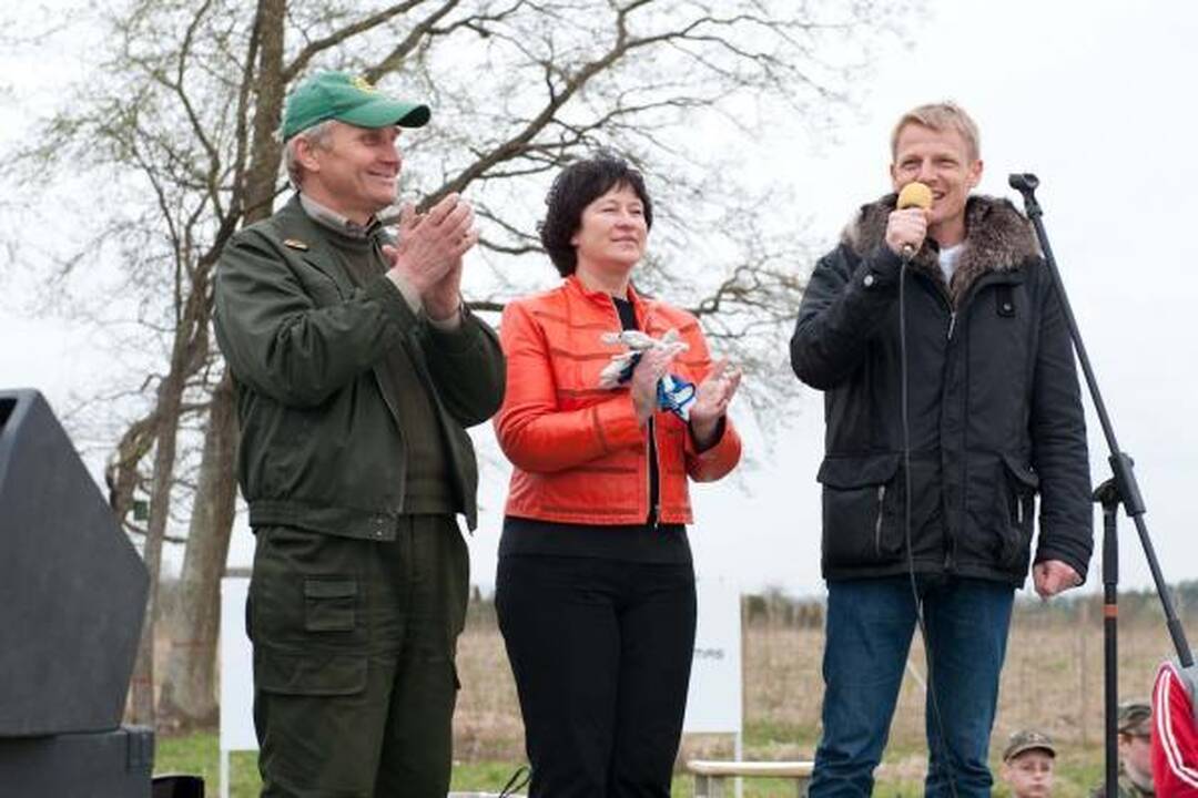 Tūkstantmečio ąžuolyne pasodinta dar 5 tūkst. ąžuolų