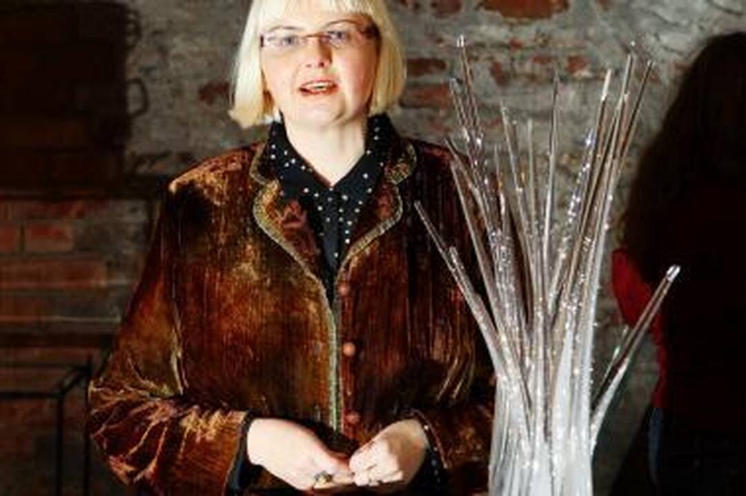 Kas bendra tarp šiuolaikinės keramikos ir molinukų?