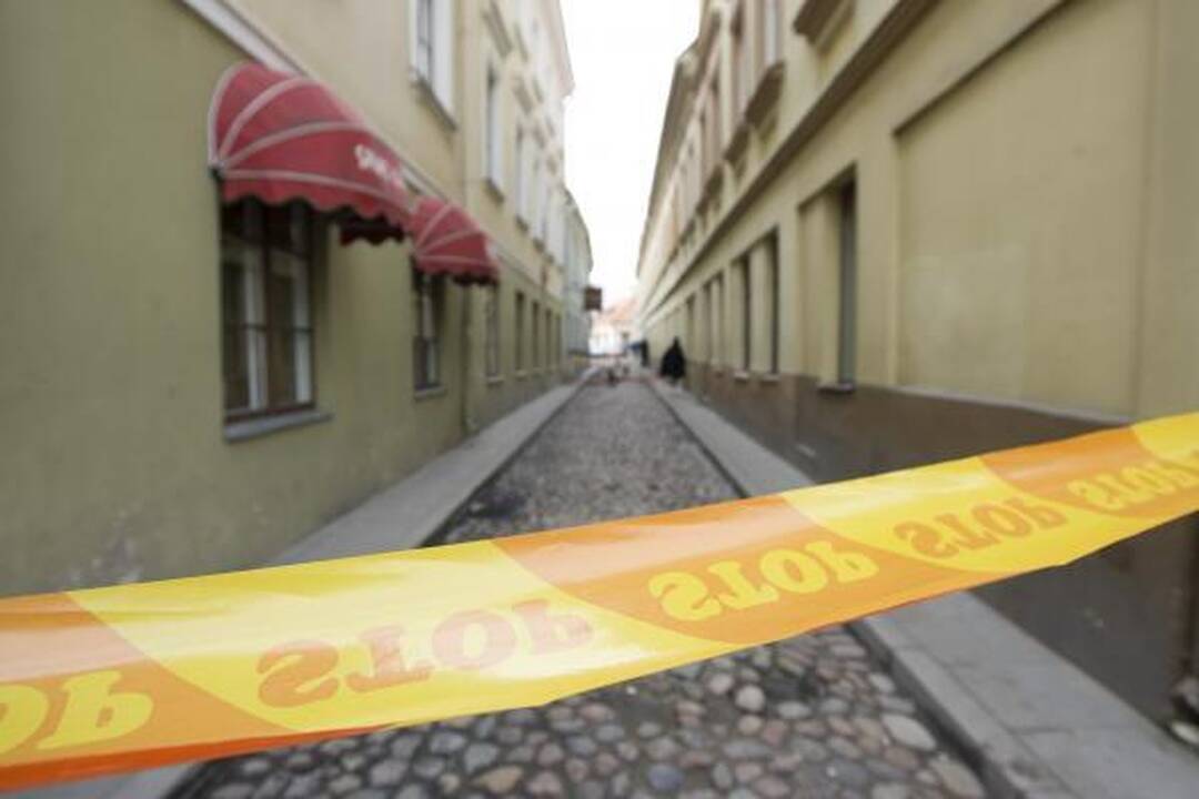 Naktį liepsnose skendo klubas „Brodvėjus“ (papildyta 11.40 val.)