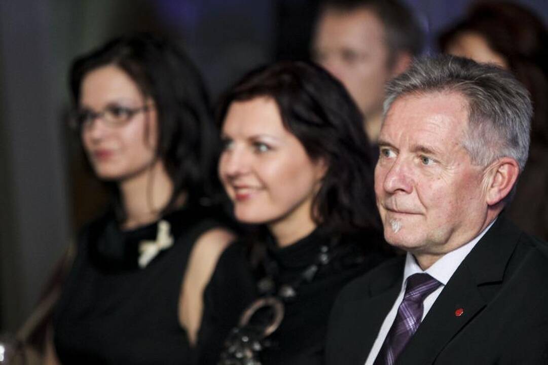 Televizijos pristatyme šėlo ir politikai, ir šou žvaigždės