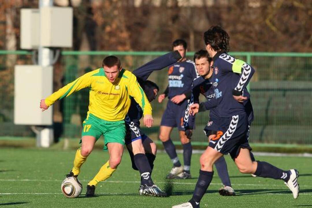 Gargždų „Bangos“ futbolininkai sutriuškino „FBK Kauną“