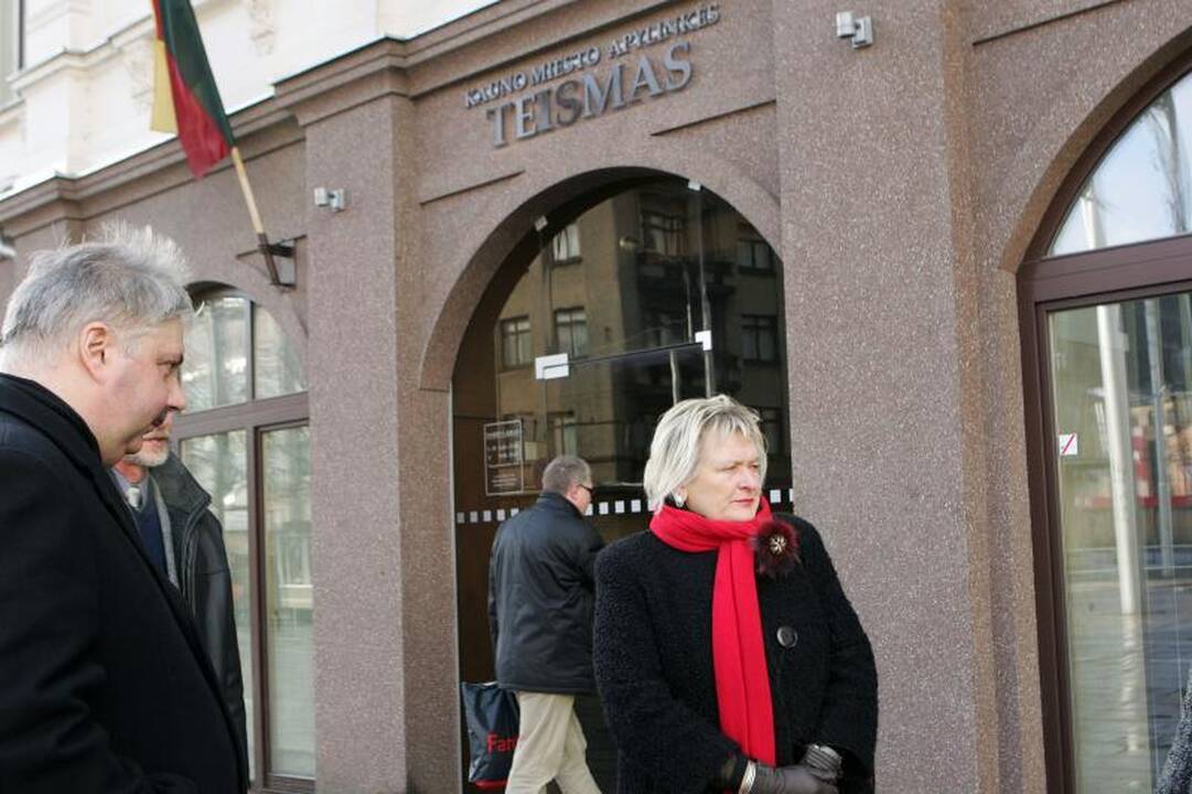 „Stiklainio“ kaltininkai sėdo į teisiamųjų suolą