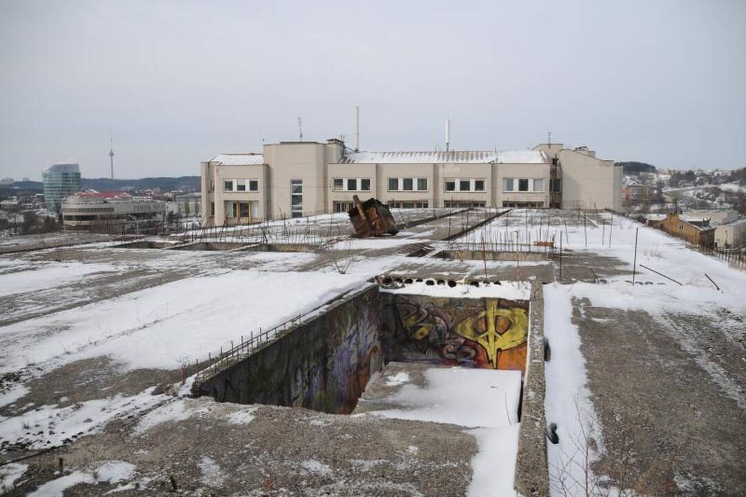 Norvegai ėmėsi sostinės „Sputniko“ griovimo darbų