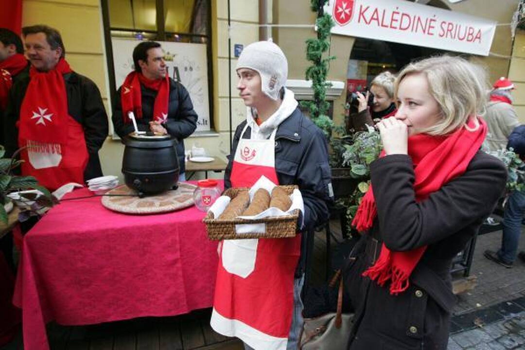 LNK žvaigždės ieškojo gerumo siūlydamos kalėdinę sriubą