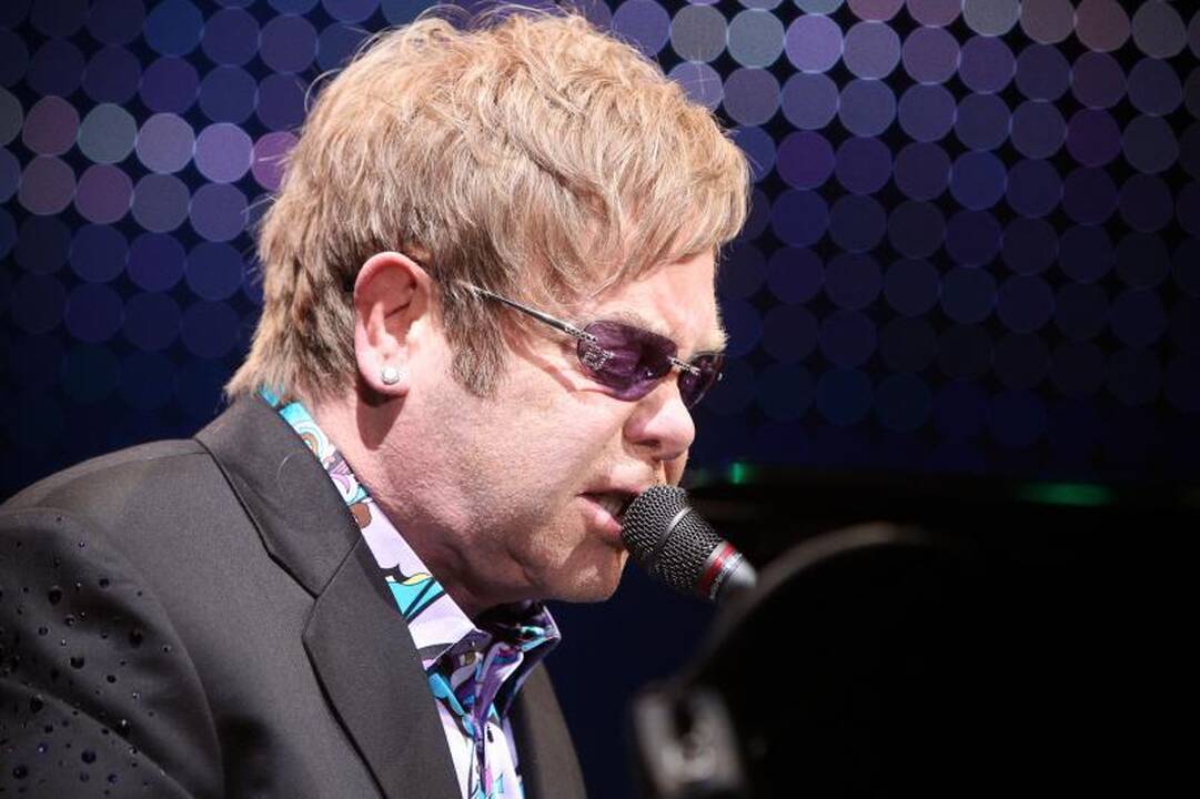 Eltono Johno koncertas: nuo „Estijos“ iki akrobatikos