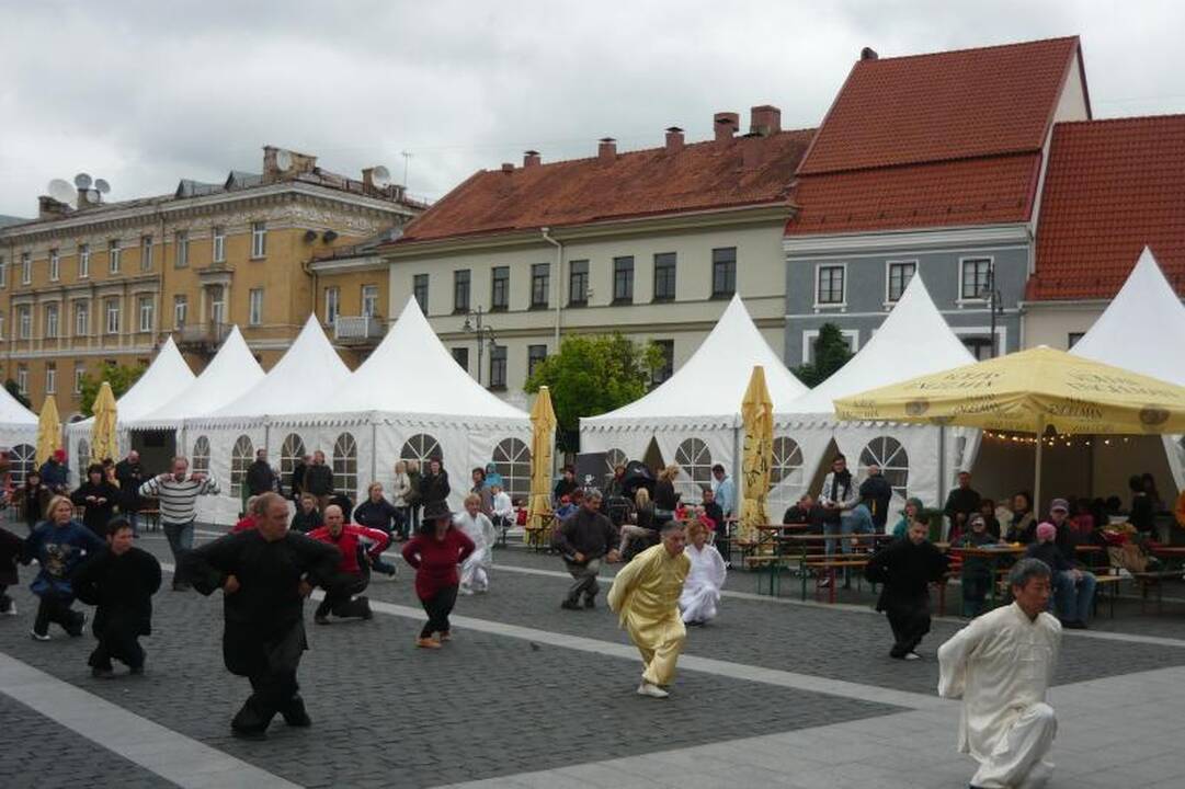 Ramiojo vandenyno ir Azijos šalių virtuvės dienose – mankštos pratimai