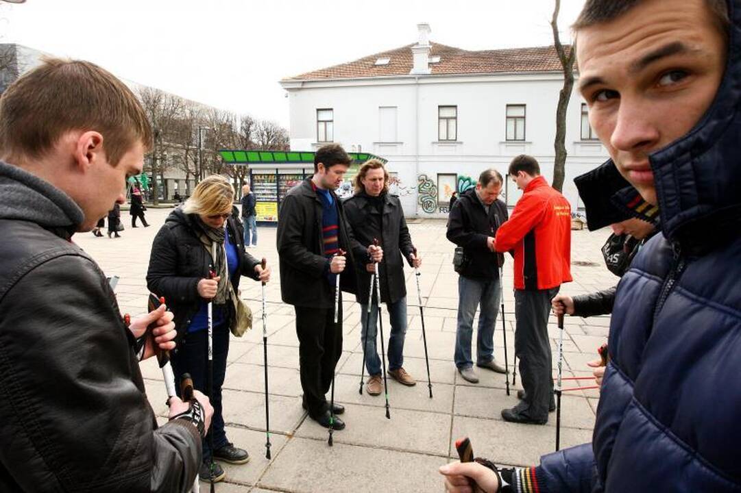 Miestiečiams išjudinti – šokiai, mankšta ir kovos menų treniruotė