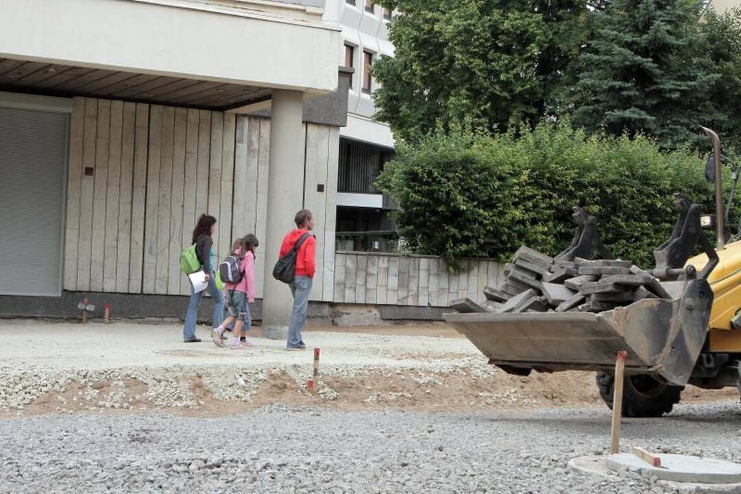 Klaipėdos gatvėse intensyviai verda remonto darbai