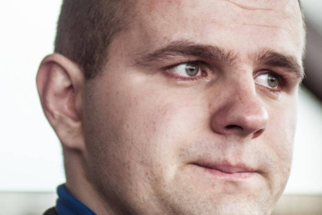 Devyniolikmetis tiki: nors vieną ranką jis valdys