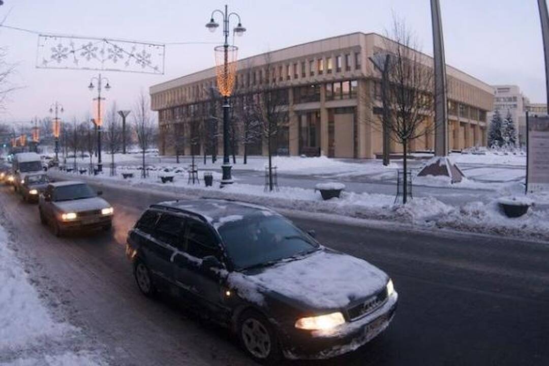 Protestas prieš automobilių mokestį – negausus ir padrikas