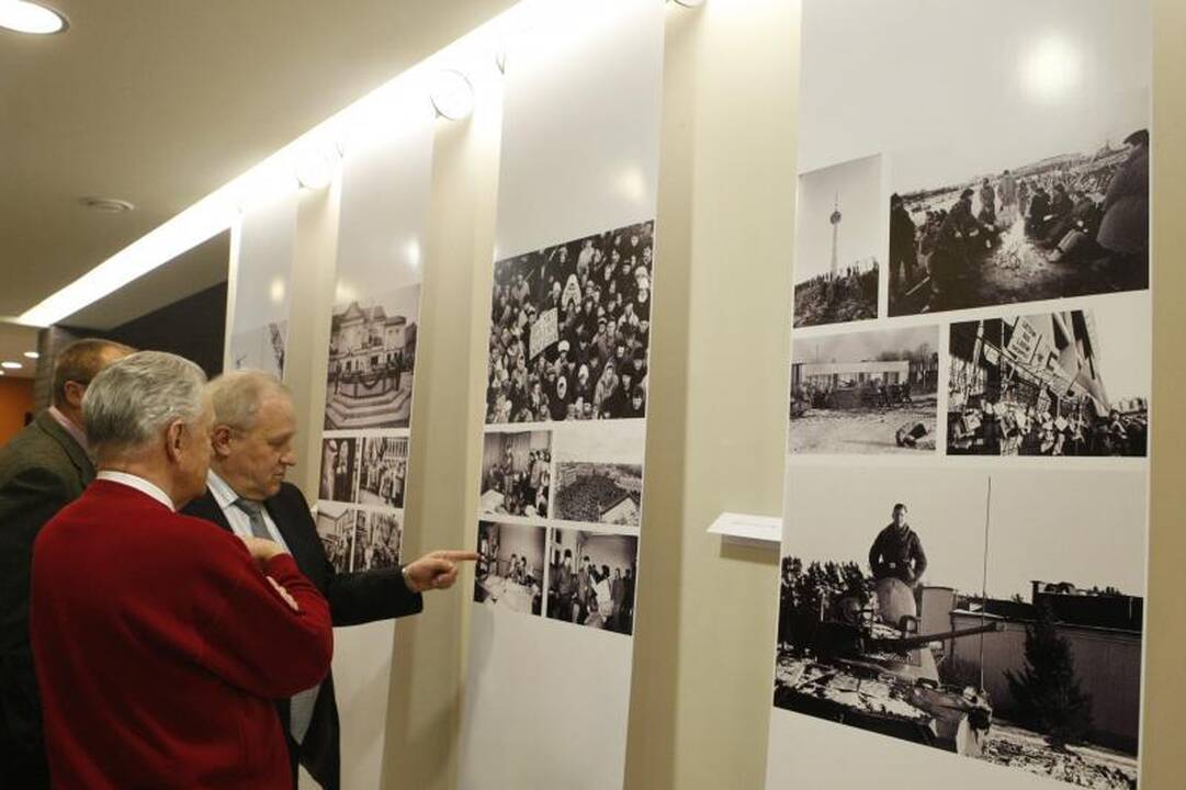 S. Jokužio fotografijų parodos atidaryme - užuominos apie ordiną