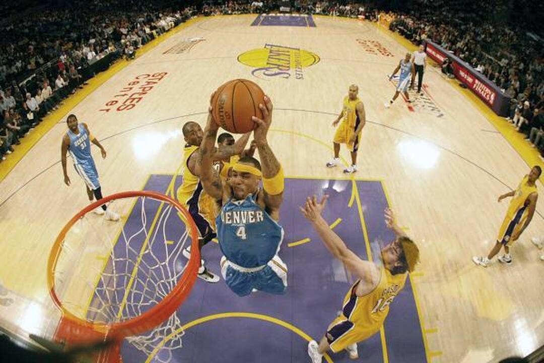 „Lakers“ – per žingsnį nuo finalo