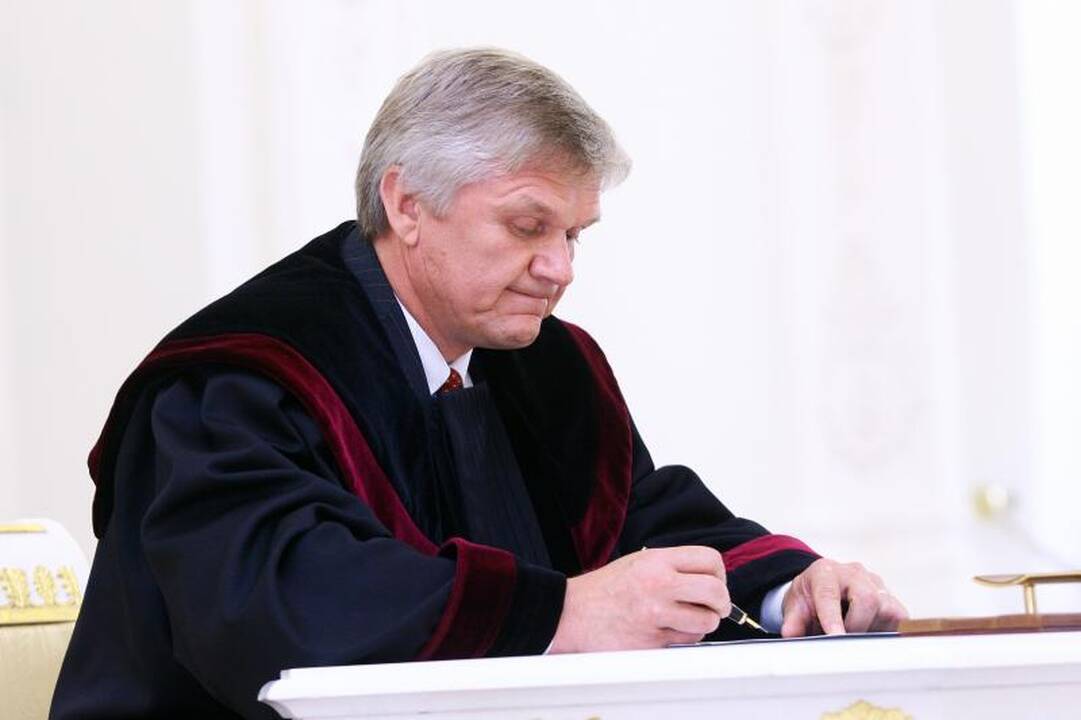 Pritarė pagarsėjusio teisėjo B.Varsackio perkėlimui į Kauną