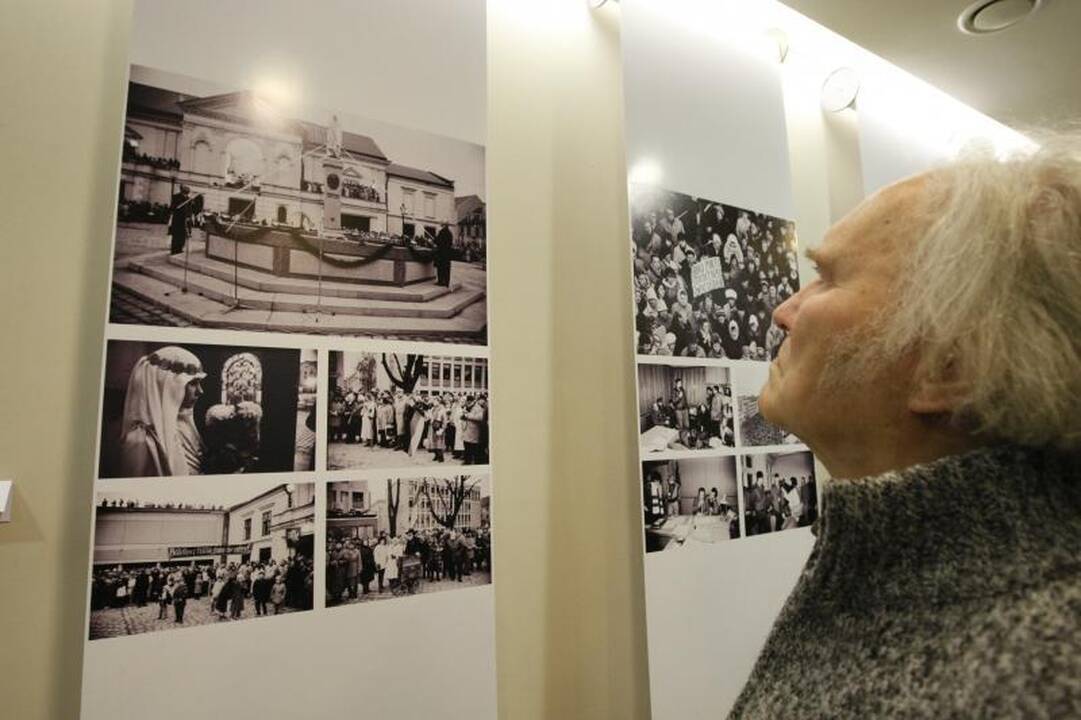 S. Jokužio fotografijų parodos atidaryme - užuominos apie ordiną