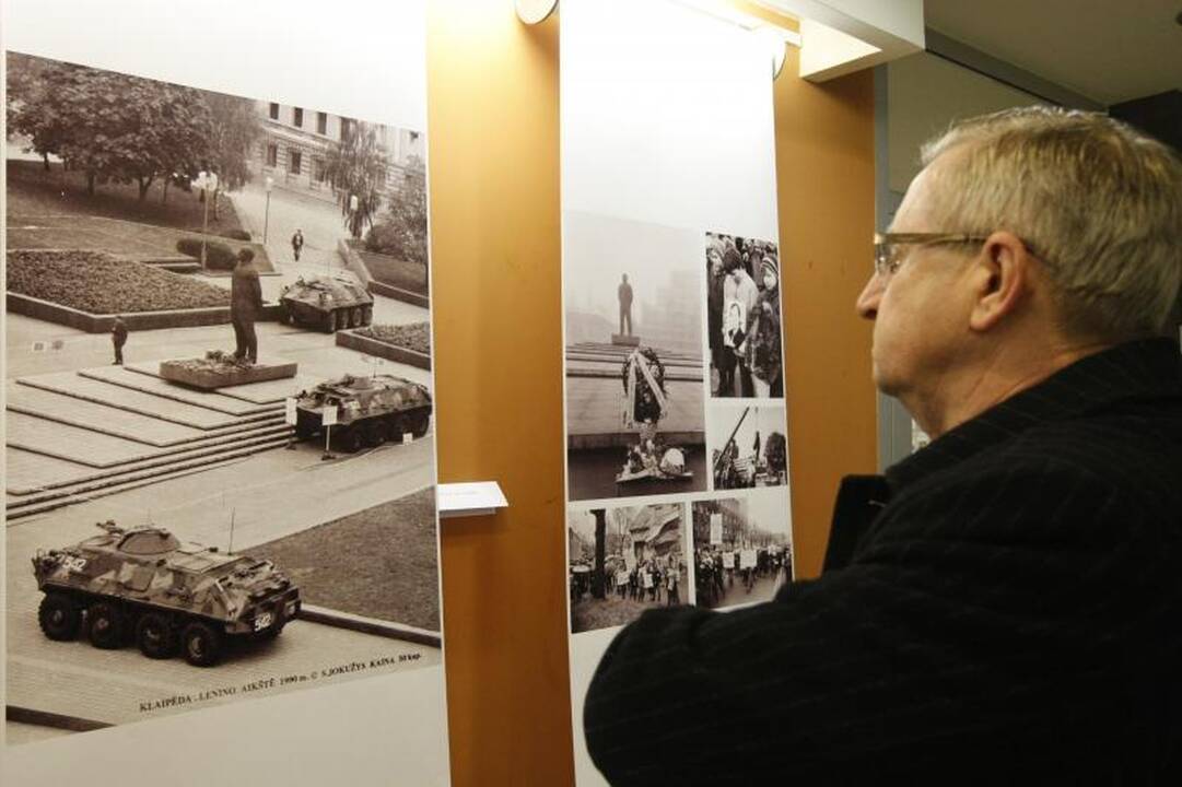 S. Jokužio fotografijų parodos atidaryme - užuominos apie ordiną