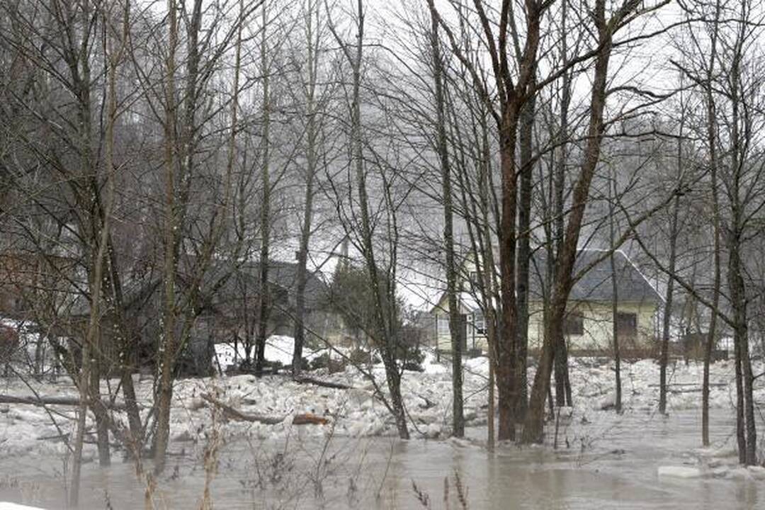 Ledonešis Kartenos gyventojams kelia siaubą