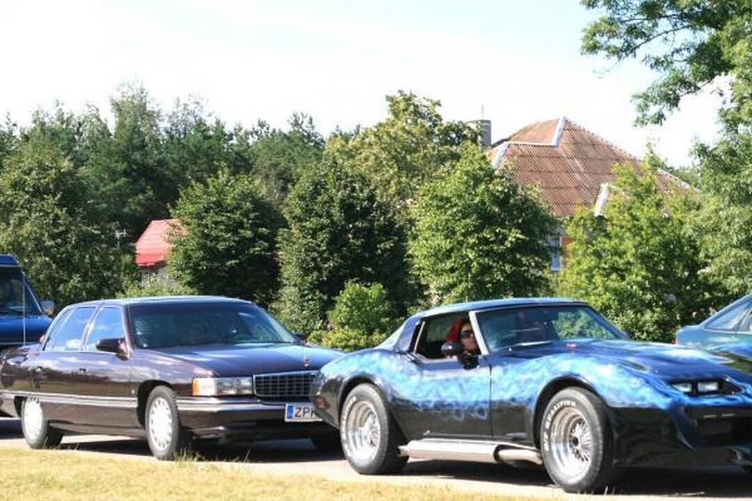 Palangoje rinksis amerikietiškų automobilių mėgėjai (programa)