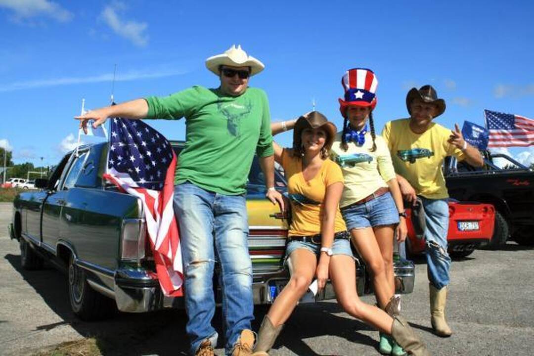 Palangoje rinksis amerikietiškų automobilių mėgėjai (programa)