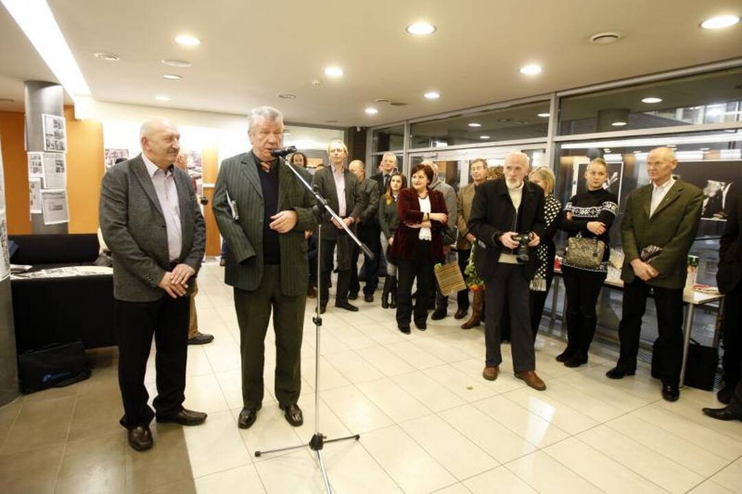 S. Jokužio fotografijų parodos atidaryme - užuominos apie ordiną