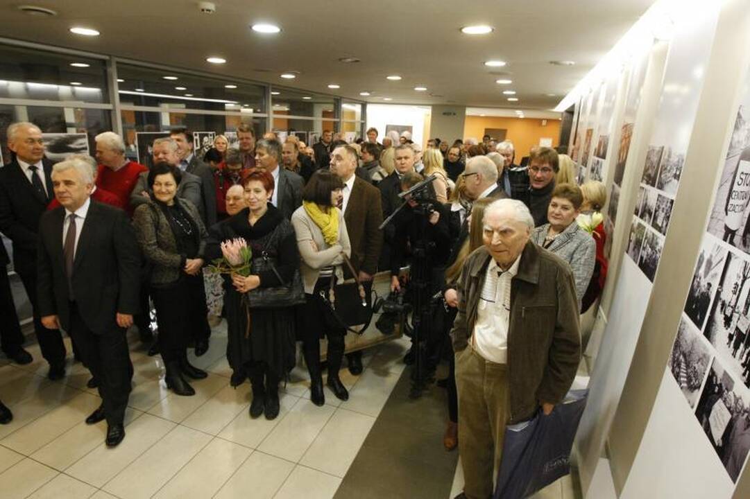 S. Jokužio fotografijų parodos atidaryme - užuominos apie ordiną