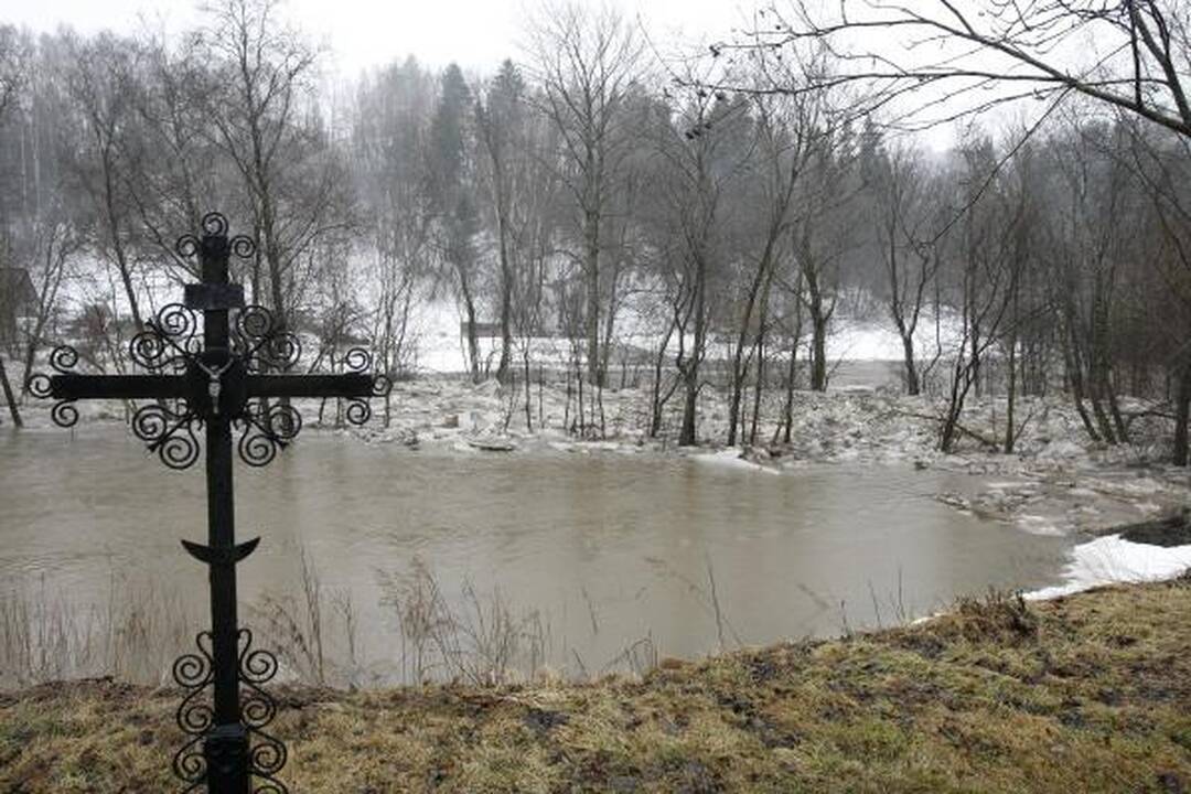 Ledonešis Kartenos gyventojams kelia siaubą
