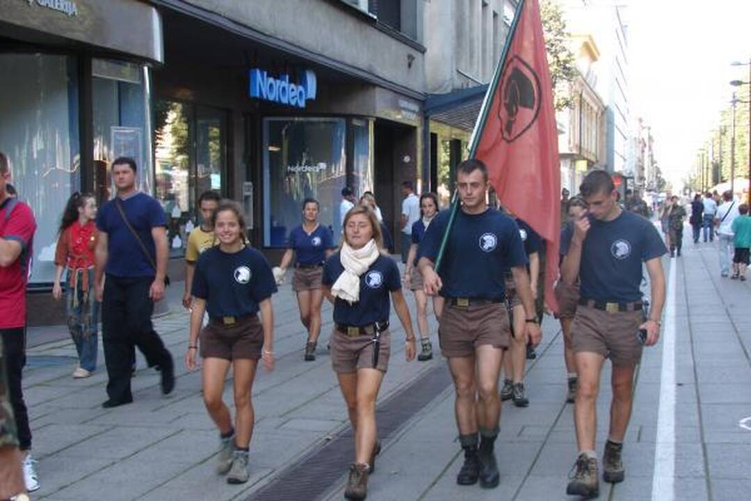 Jauniesiems kariams sunkiausia buvo keltis rytais