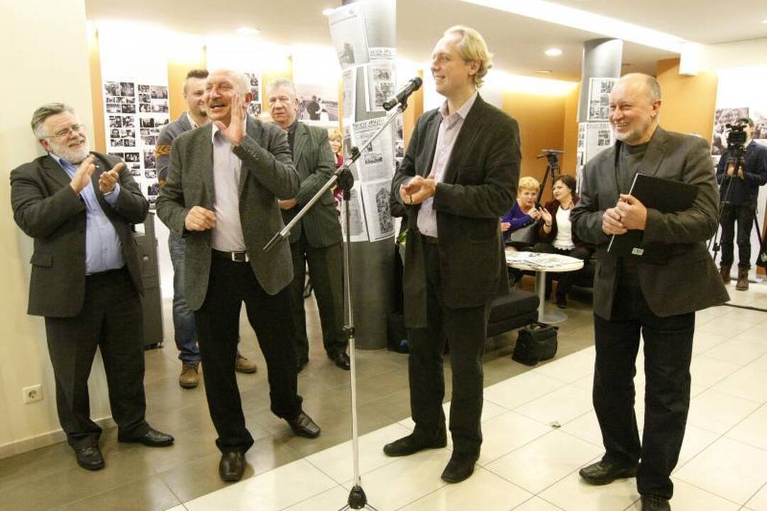 S. Jokužio fotografijų parodos atidaryme - užuominos apie ordiną
