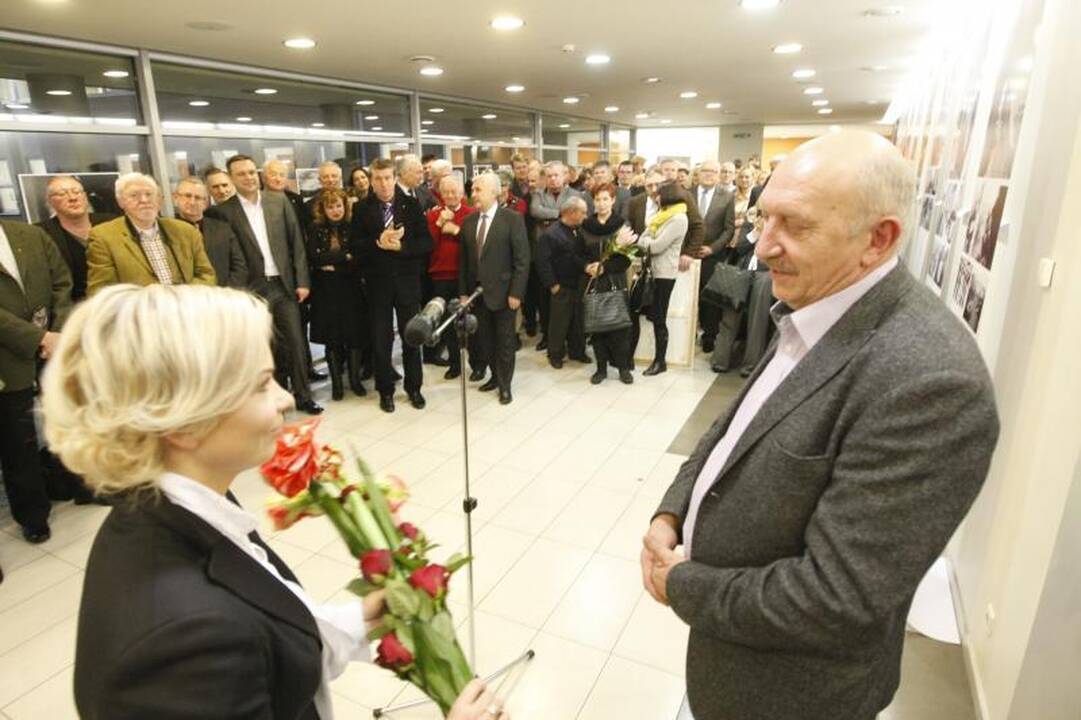 S. Jokužio fotografijų parodos atidaryme - užuominos apie ordiną