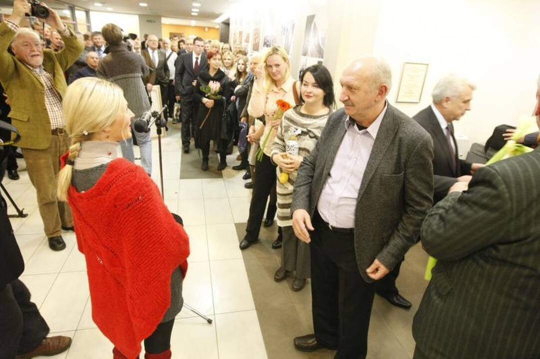 S. Jokužio fotografijų parodos atidaryme - užuominos apie ordiną