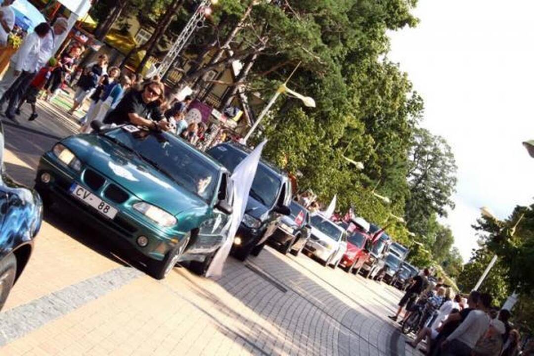 Palangoje rinksis amerikietiškų automobilių mėgėjai (programa)