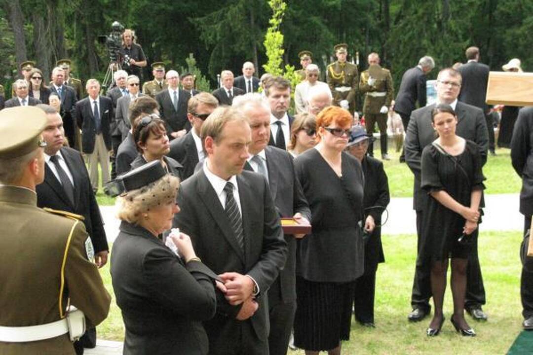 Prezidentas A.Brazauskas palaidotas 