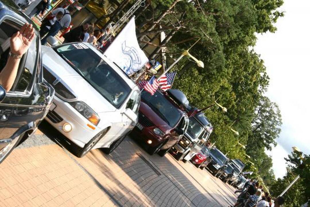 Palangoje rinksis amerikietiškų automobilių mėgėjai (programa)